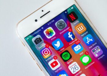 The Power of Social Media in Investment Decisions: Unveiling Its Impact