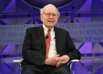 The Alarming Truth: Why Warren Buffett's Massive Stock Selloff Signals Market Turbulence Ahead